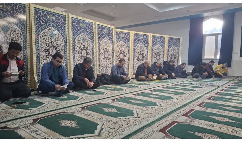 برگزاری مراسم پرفیض زیارت عاشورا، به مناسبت ایام الله دهه فجر و پیروزی انقلاب اسلامی